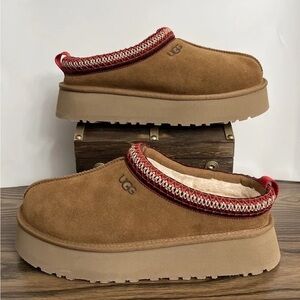 UGG Tazz Platform Slippers Chestnut Sandals❤️🎉🎉